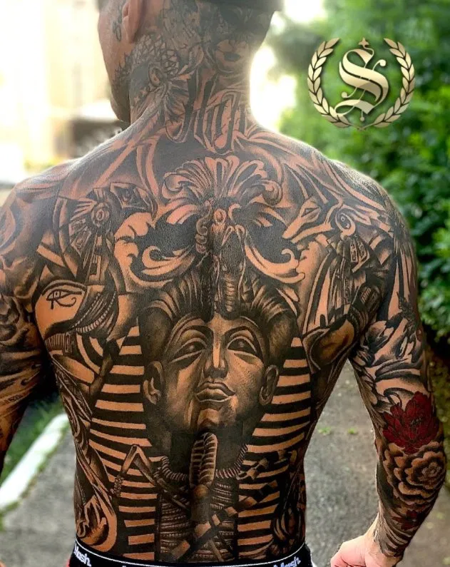 Tattoo masculina costas